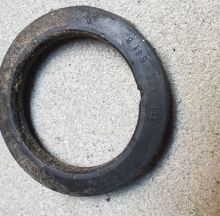For sale - Front Wheel Bearing Seal 111-405-641B, EUR 5
