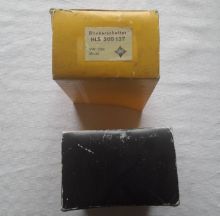 For sale - NOS turn signal switch SWF HLS 200 137, EUR 150€