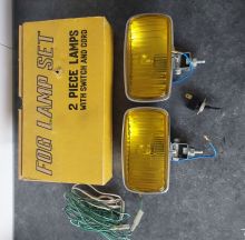 Vends - NOS Yellow Fog Lamp Set, EUR 145