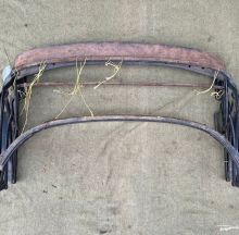 Prodajа - Volkswagen Beetle Convertible frame 1303 1973 and younger 151871025F, EUR 600