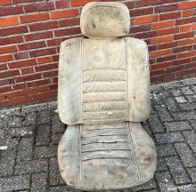 For sale - Volkswagen Beetle seat right 3 point mounting 1303 white, EUR €75